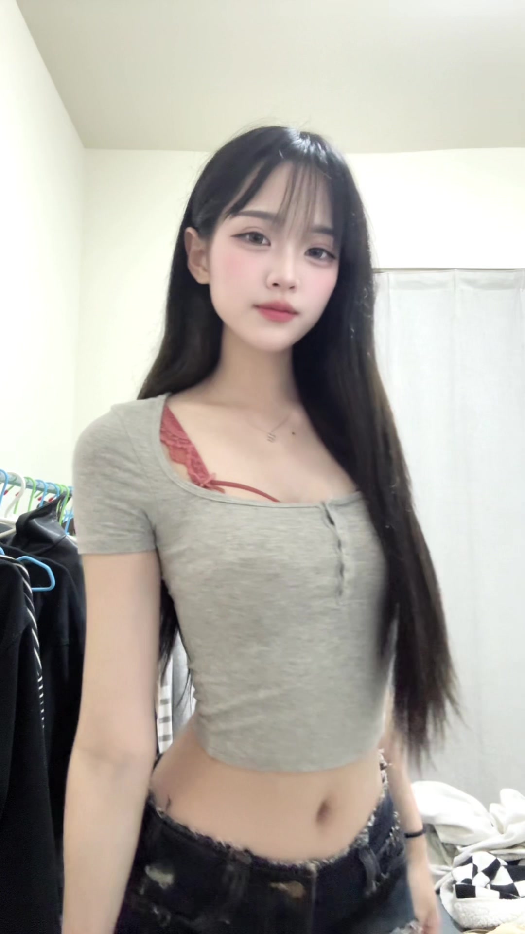 @亦