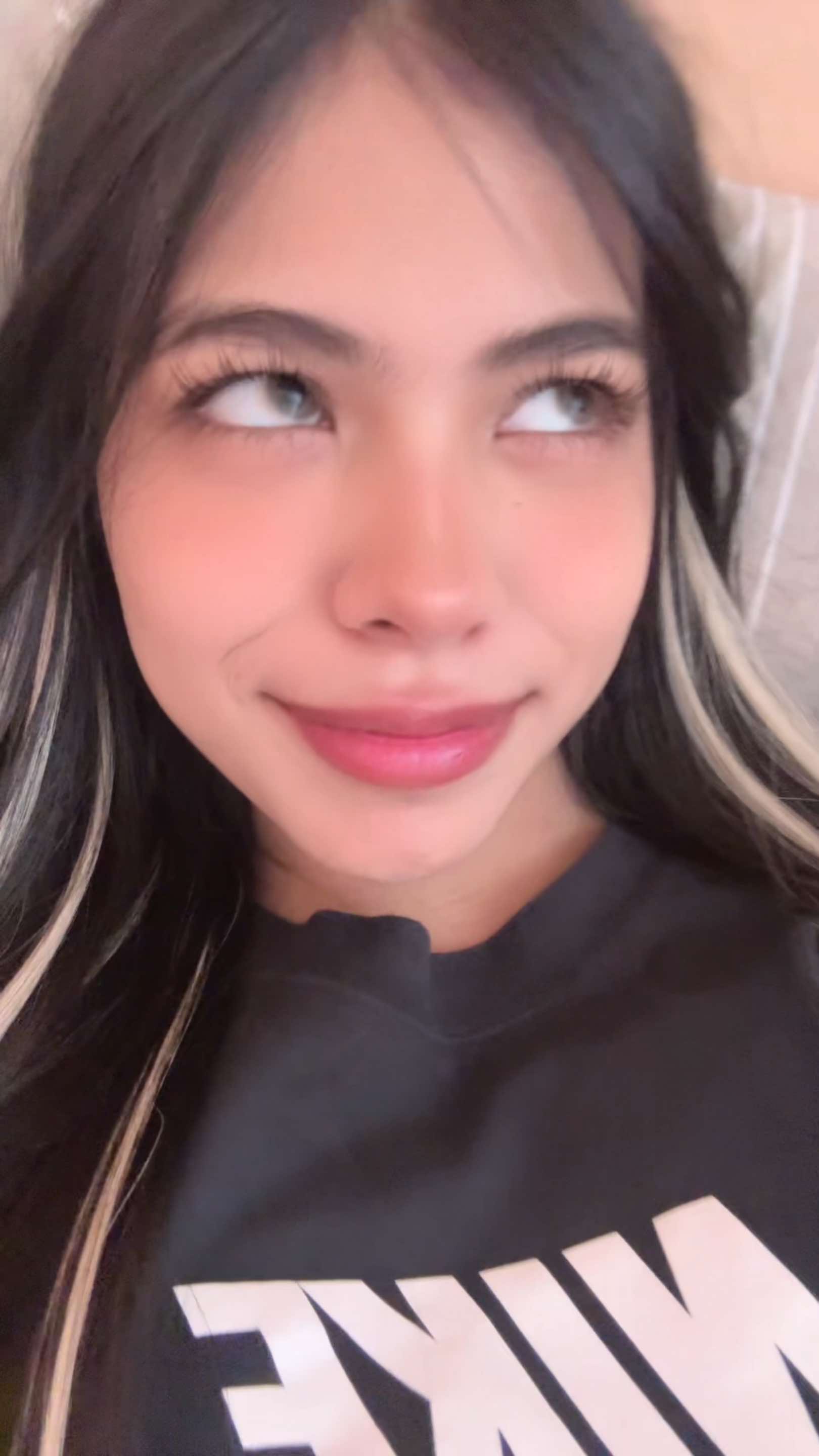 @𝐍𝐀𝐓𝐇 🍑