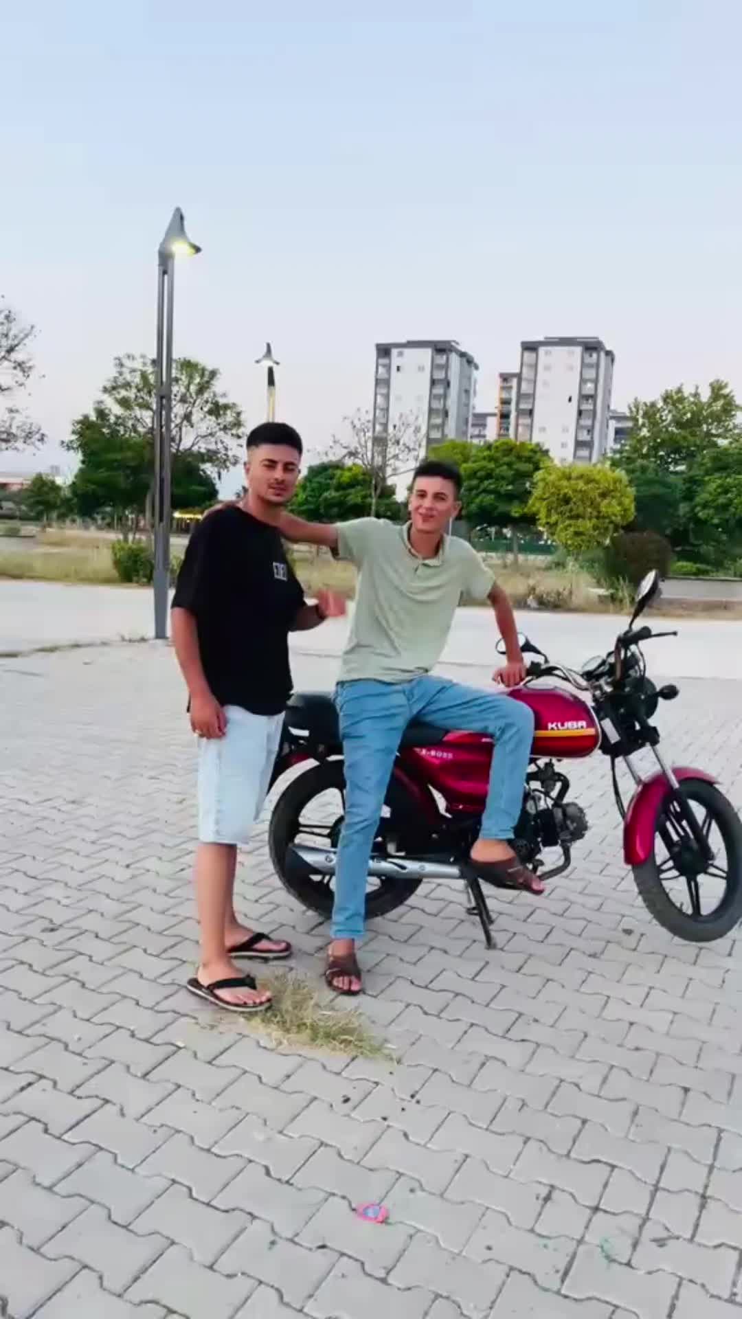 @O̶f̶l̶a̶z̶ ̶G̶ü̶l̶e̶r̶