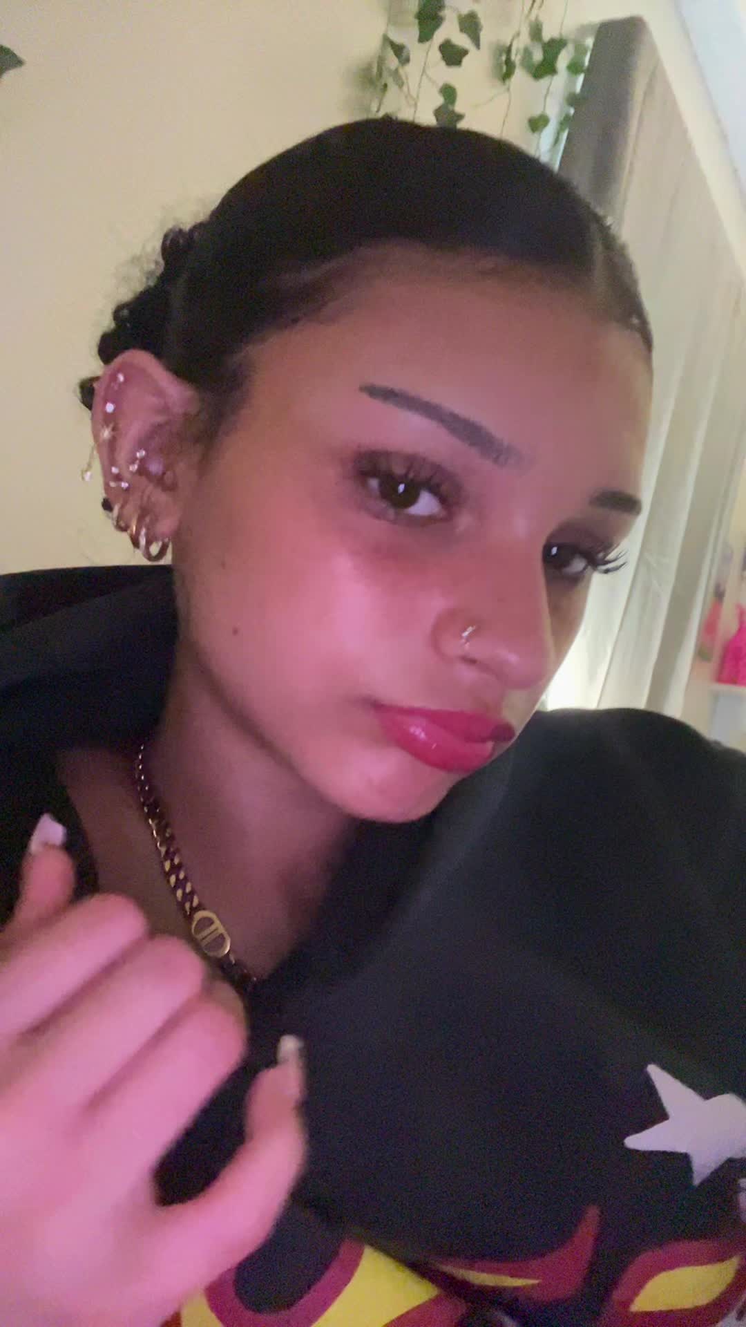 @😊