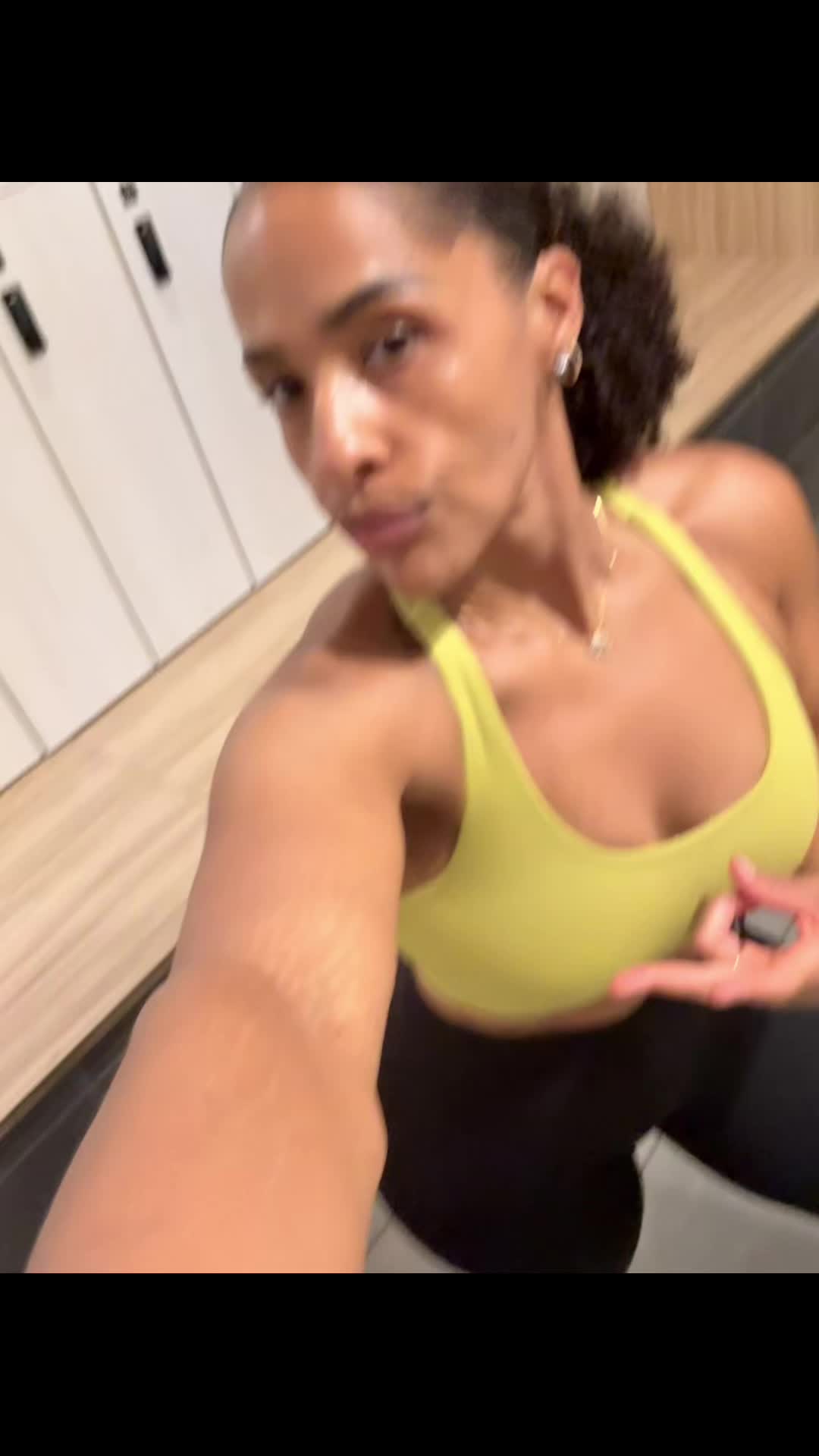 @Jessica❤️ Madame J 💇♀️💪🏽👡