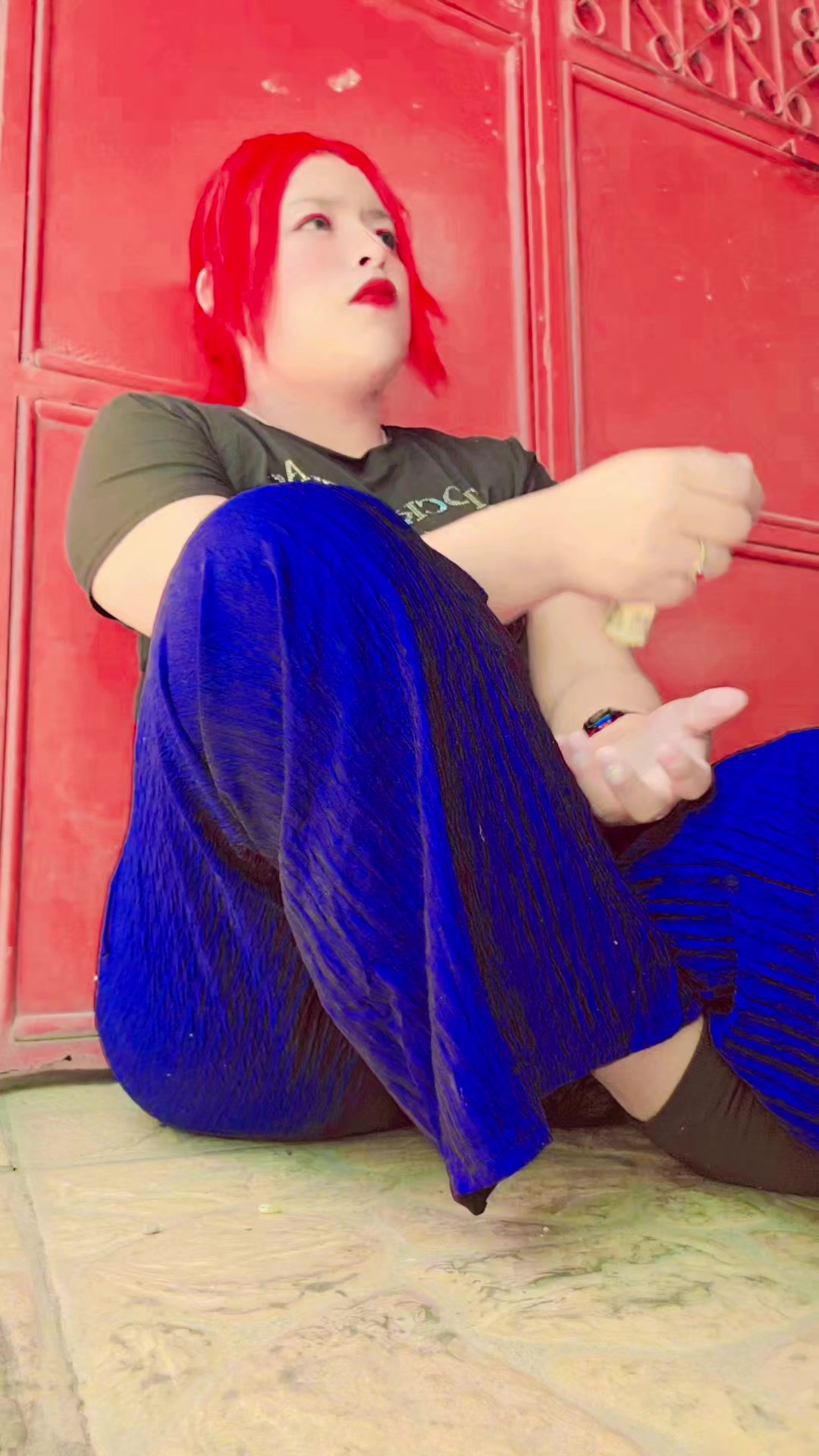 @𝕤𝕠𝕗𝕚 𝕔𝕙𝕚𝕥𝕚𝕔🖤