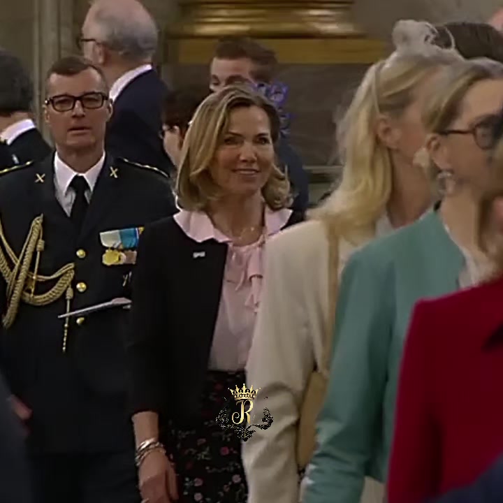 @𝑹𝒐𝒚𝒂𝒍 𝑶𝒇𝒇𝒄𝒊𝒂𝒍 ⚜️