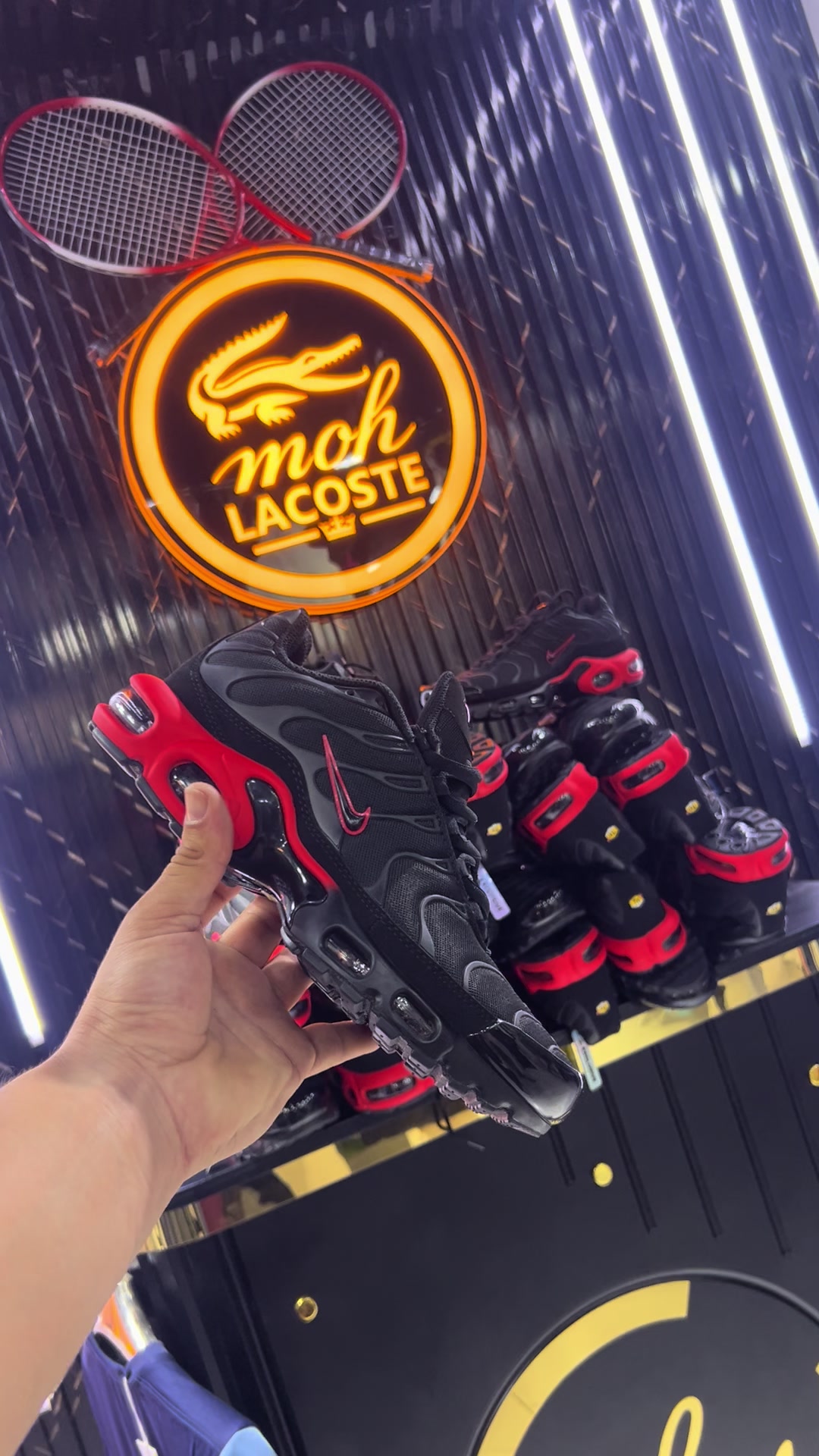 @Boutique Moh Lacoste