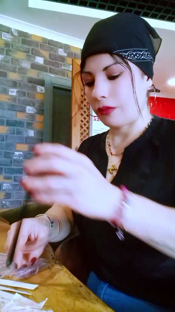 @matmazell.