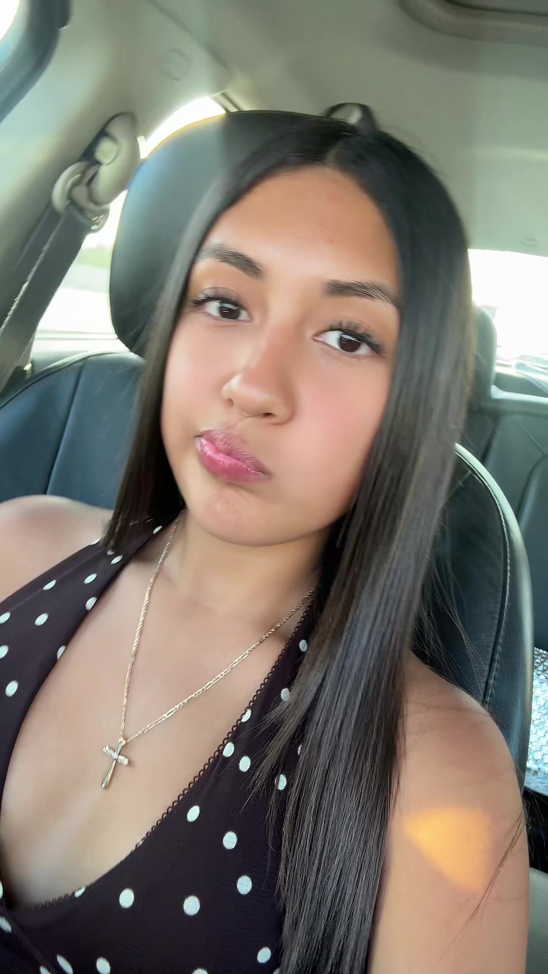 @⊱✿⊰