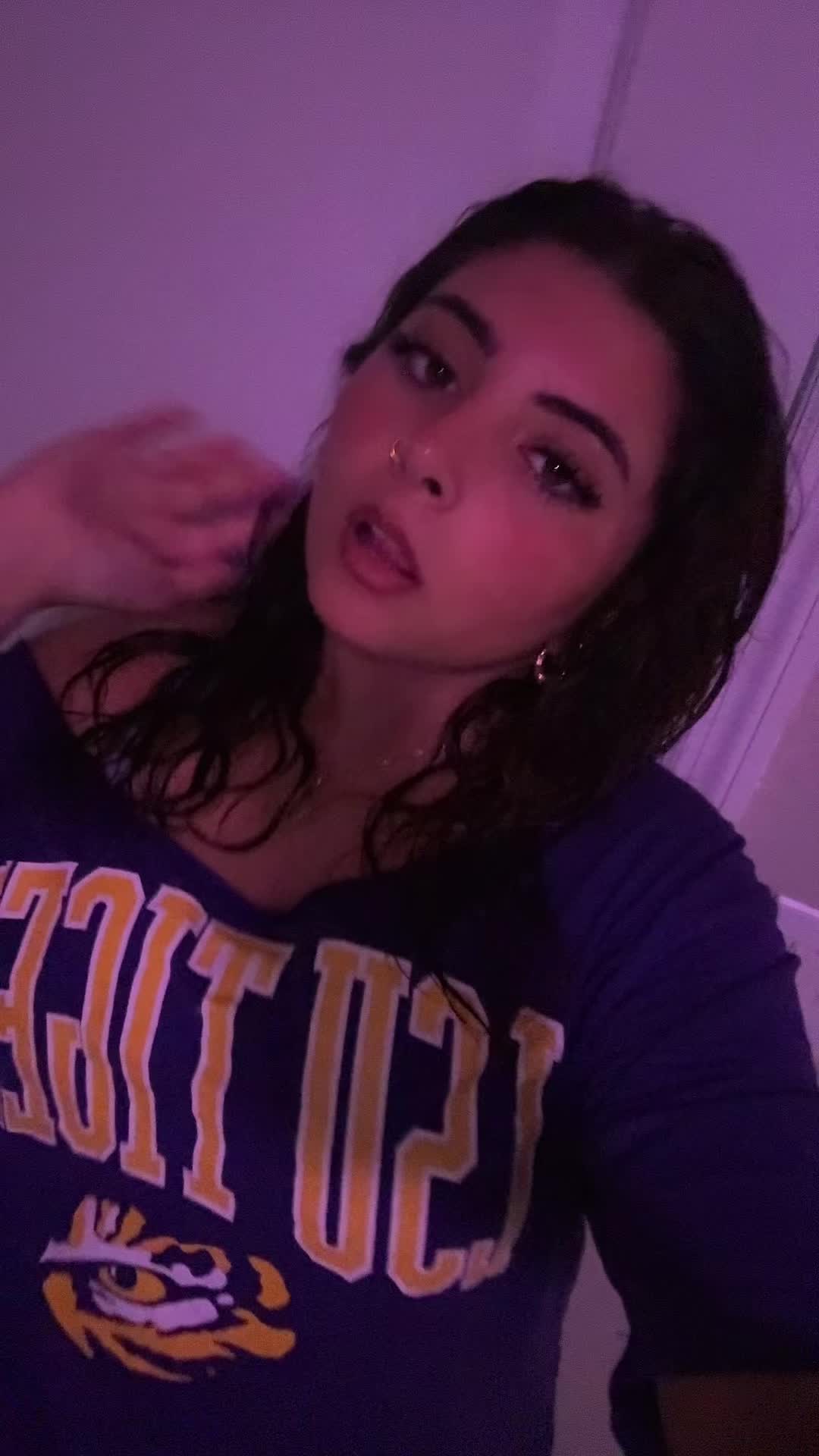@￴￴