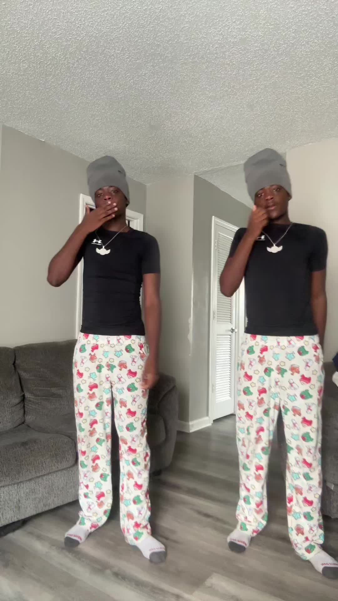 @Uzii