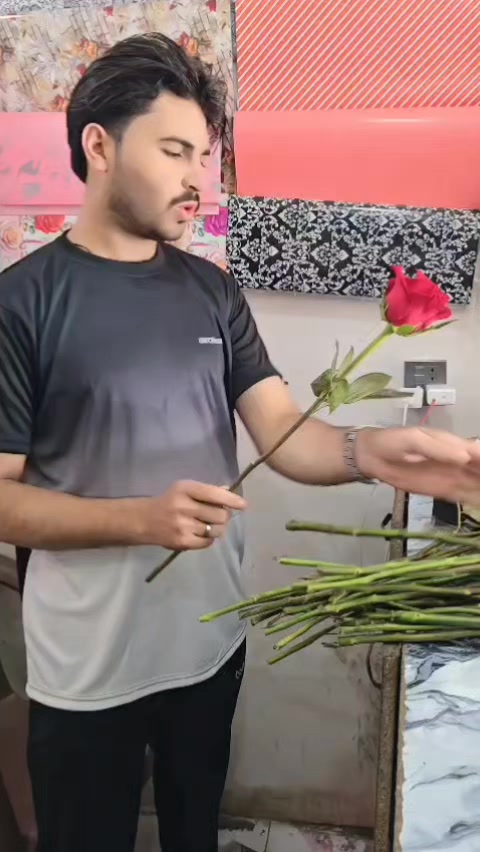 @🥰 BukhtSaeed khan احن حیل