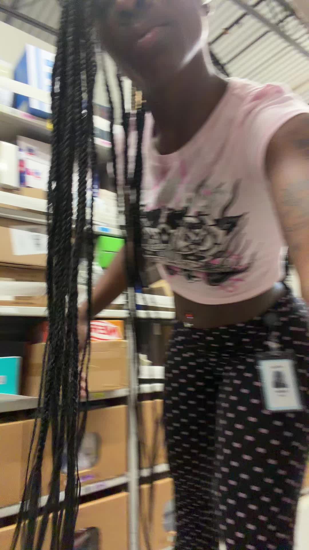 @theyadoreruthie