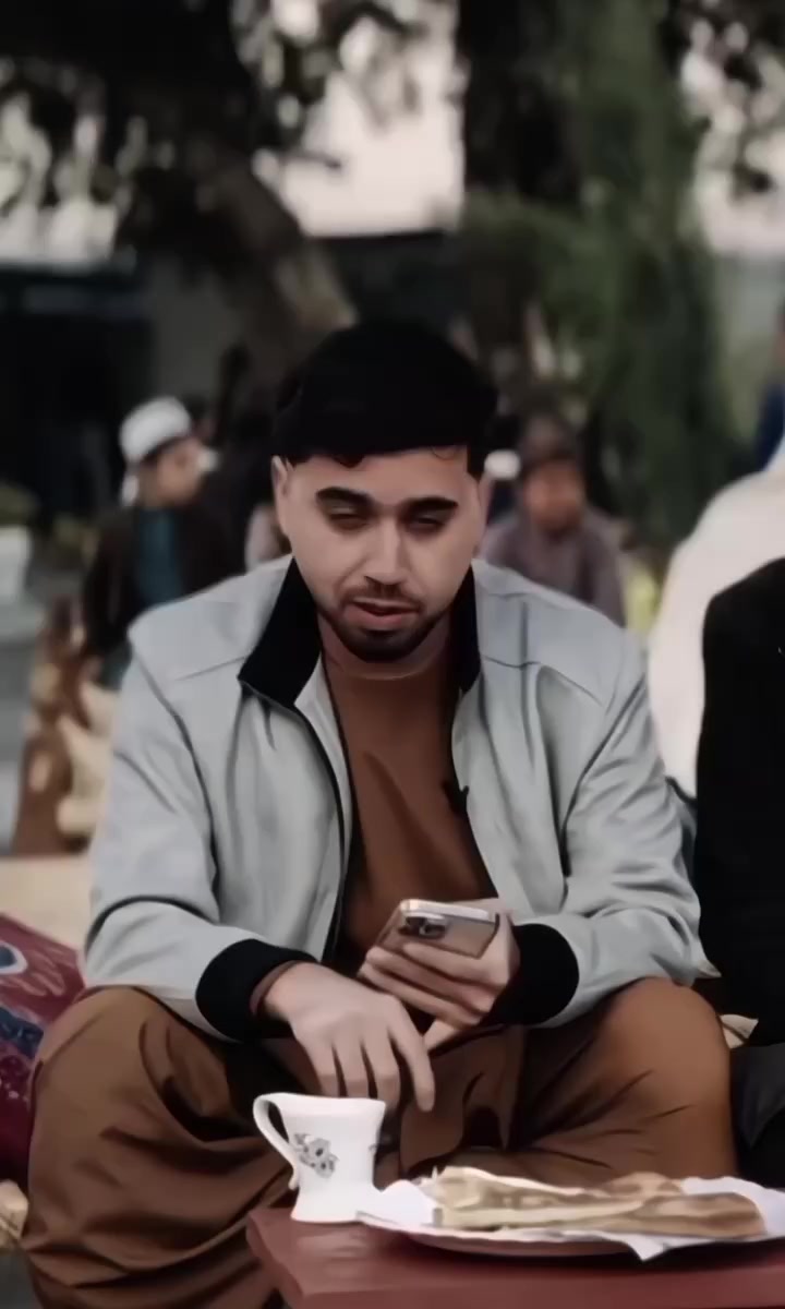 @azaljee_1
