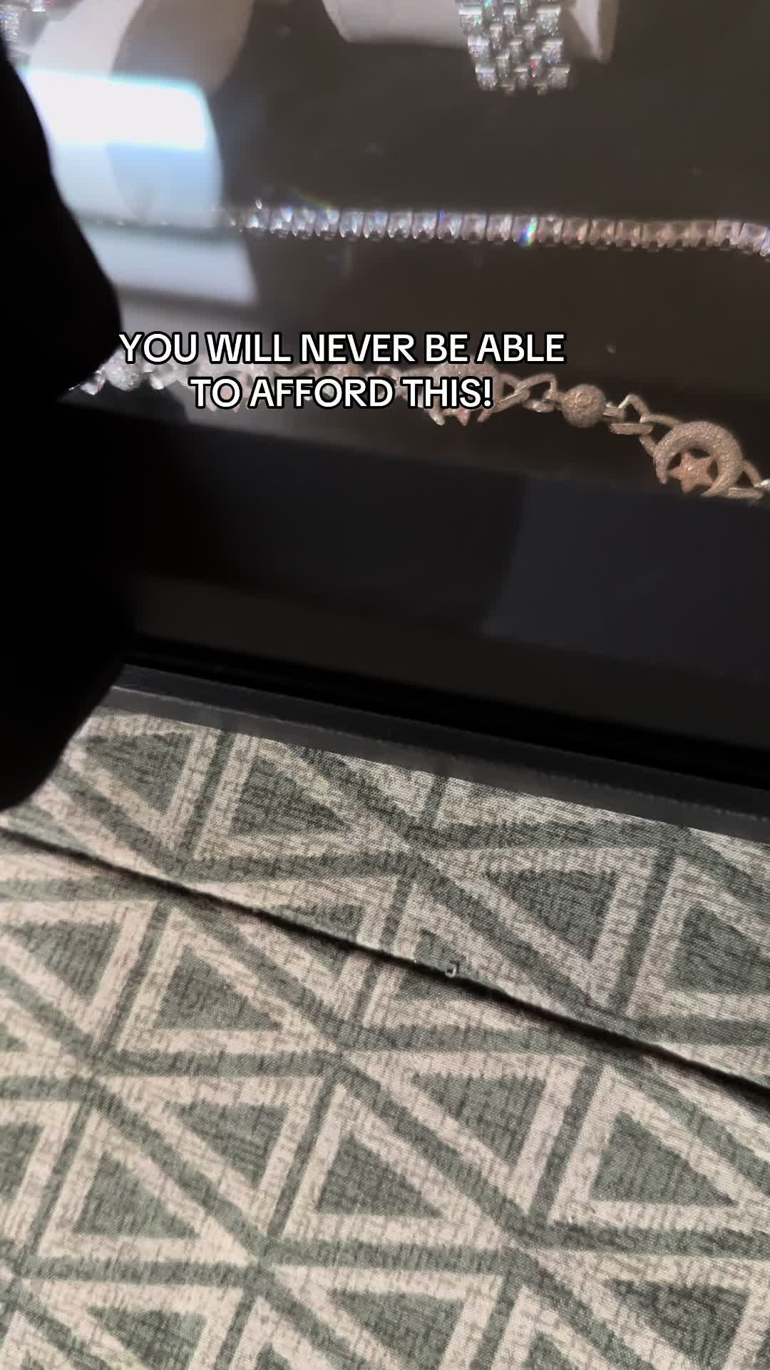 @JewlsByJoel