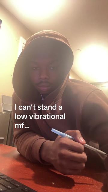 @️ 🚶🏾♂️➡️