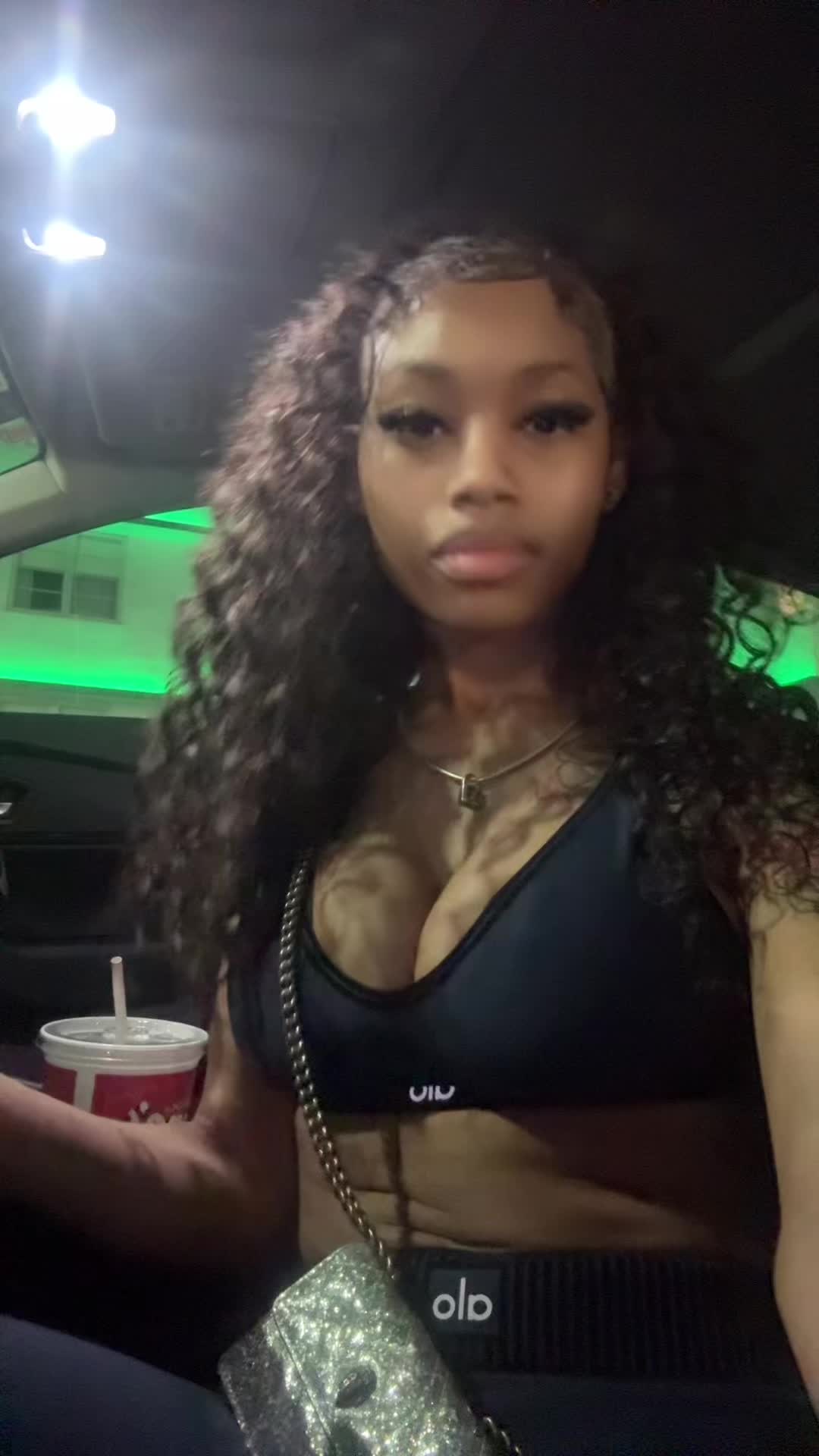 @someelighttskin