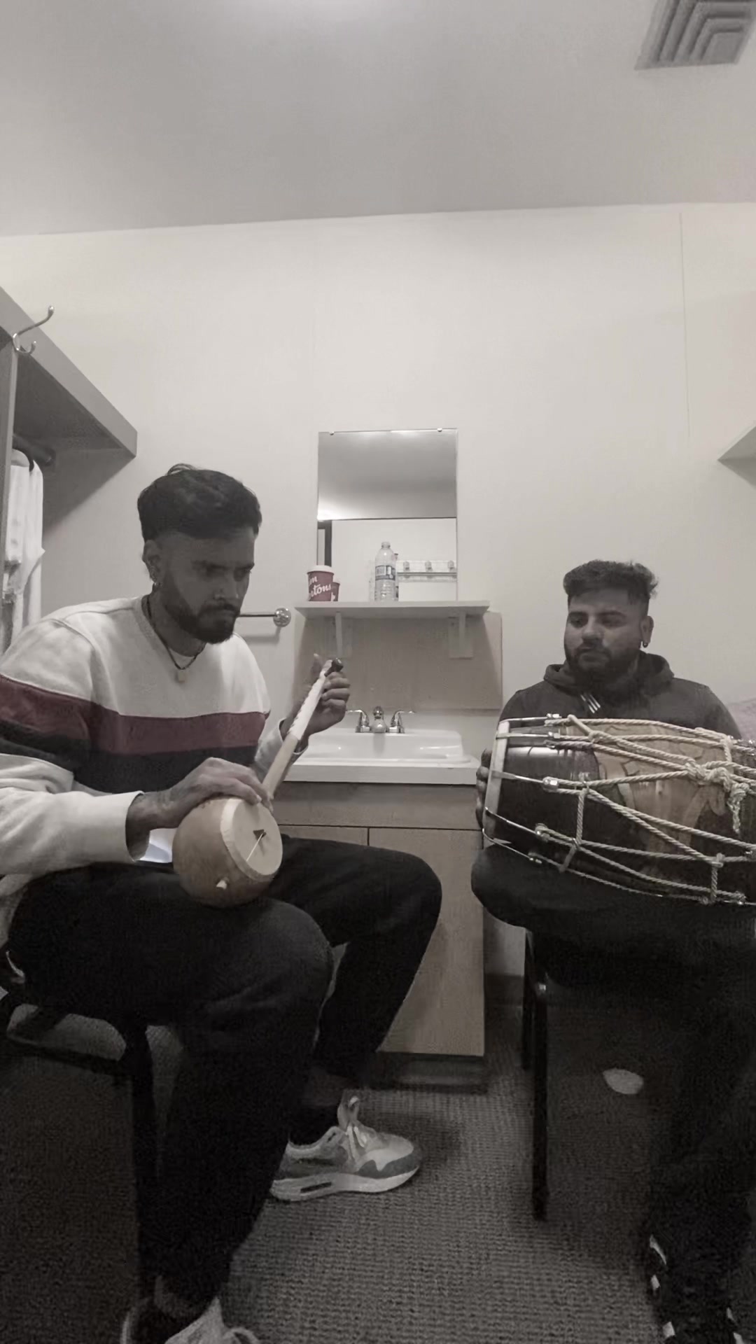 @ਸੁੱਖਮਨ 🌙♥️