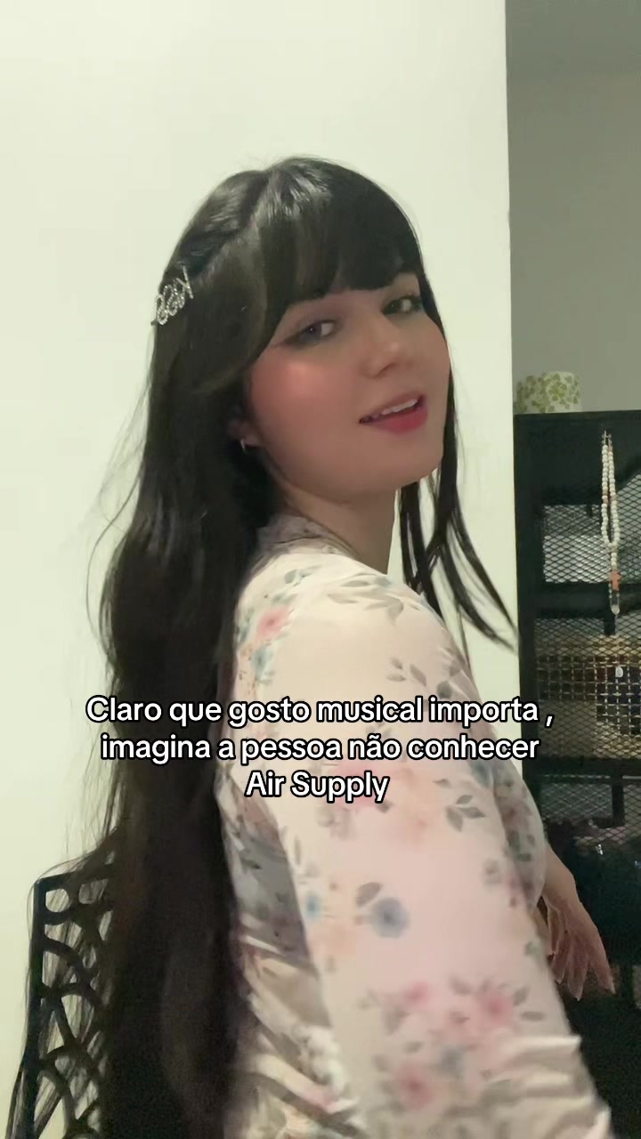 @Livia Cury