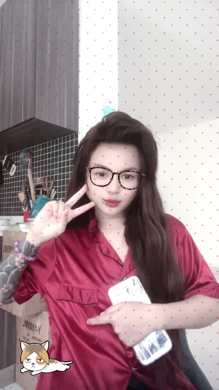 @丽莎 在金边🥲🙂