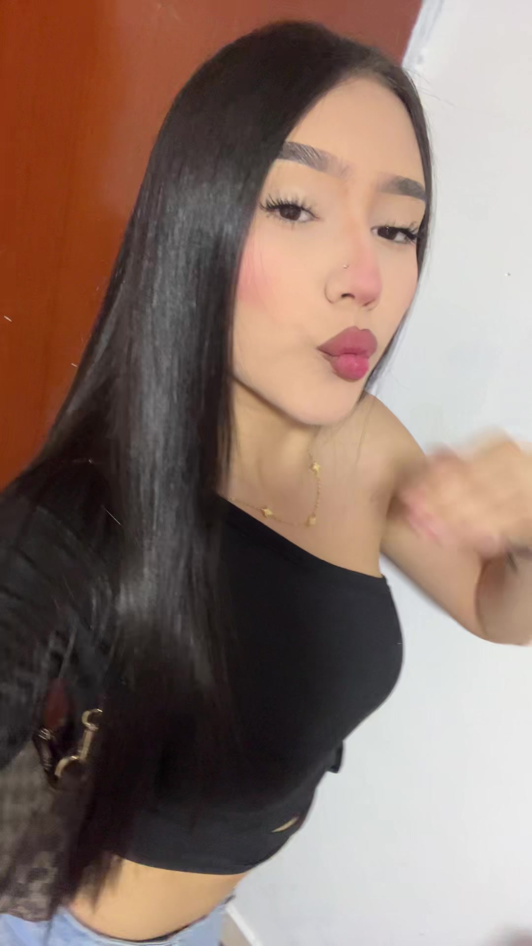 @pinky