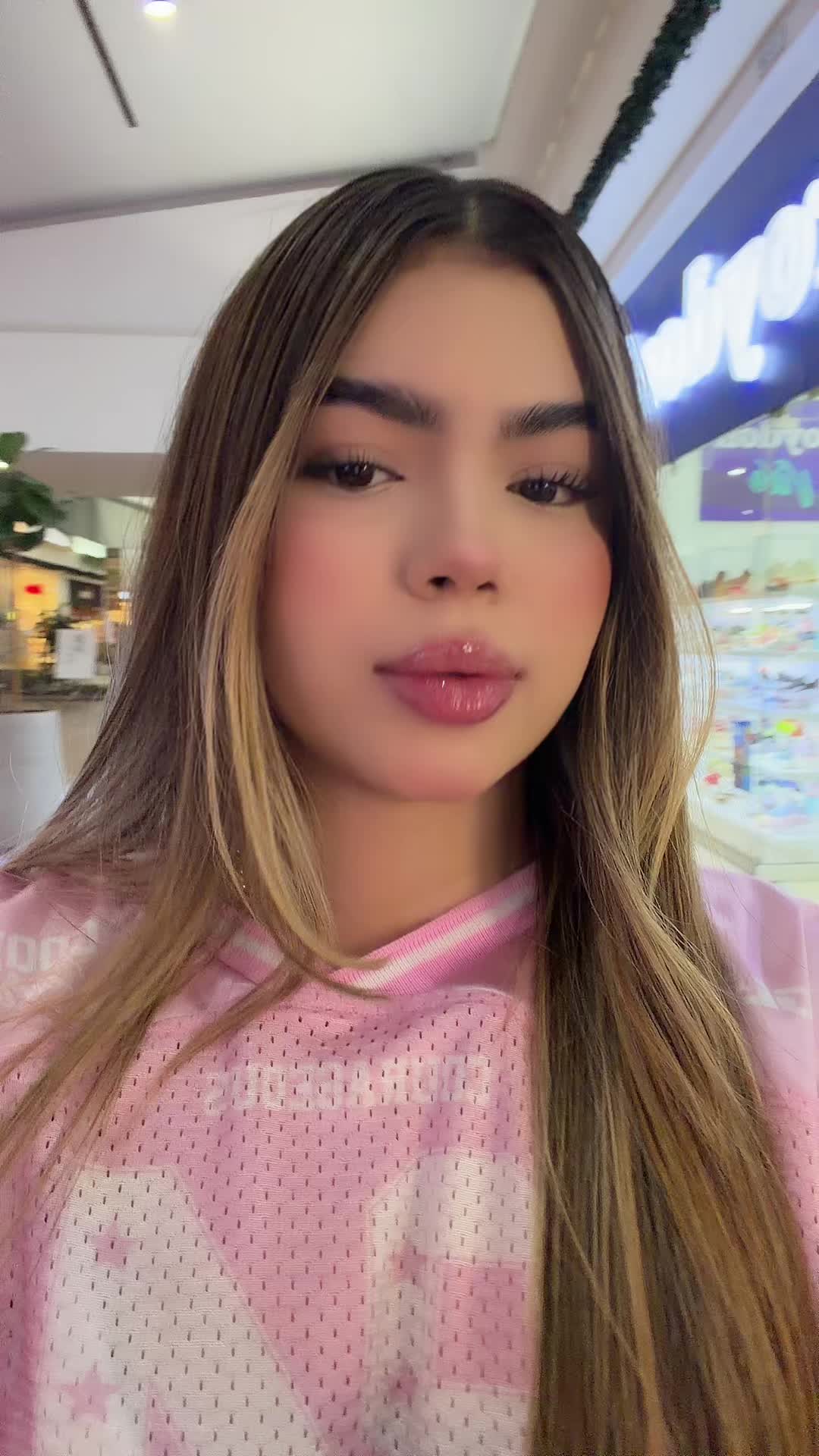 @𝒁𝒂𝒓𝒆𝒕𝒉🧿🍀
