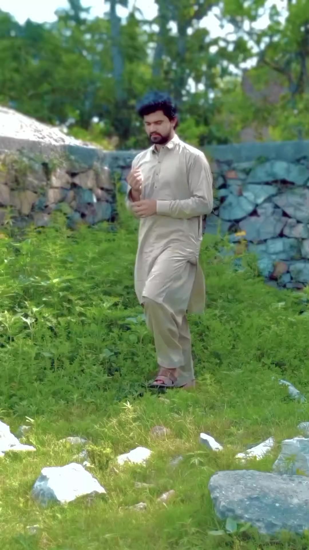 @👑شاہی لڑکا🤴