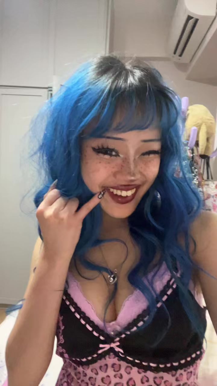@milfcookiegobbler69