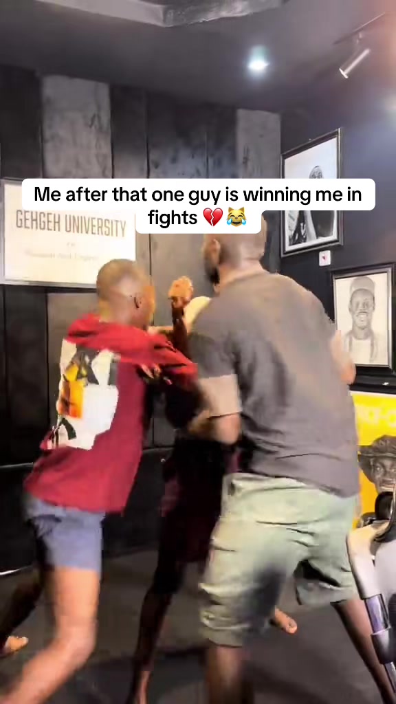 @iam_nuxzy