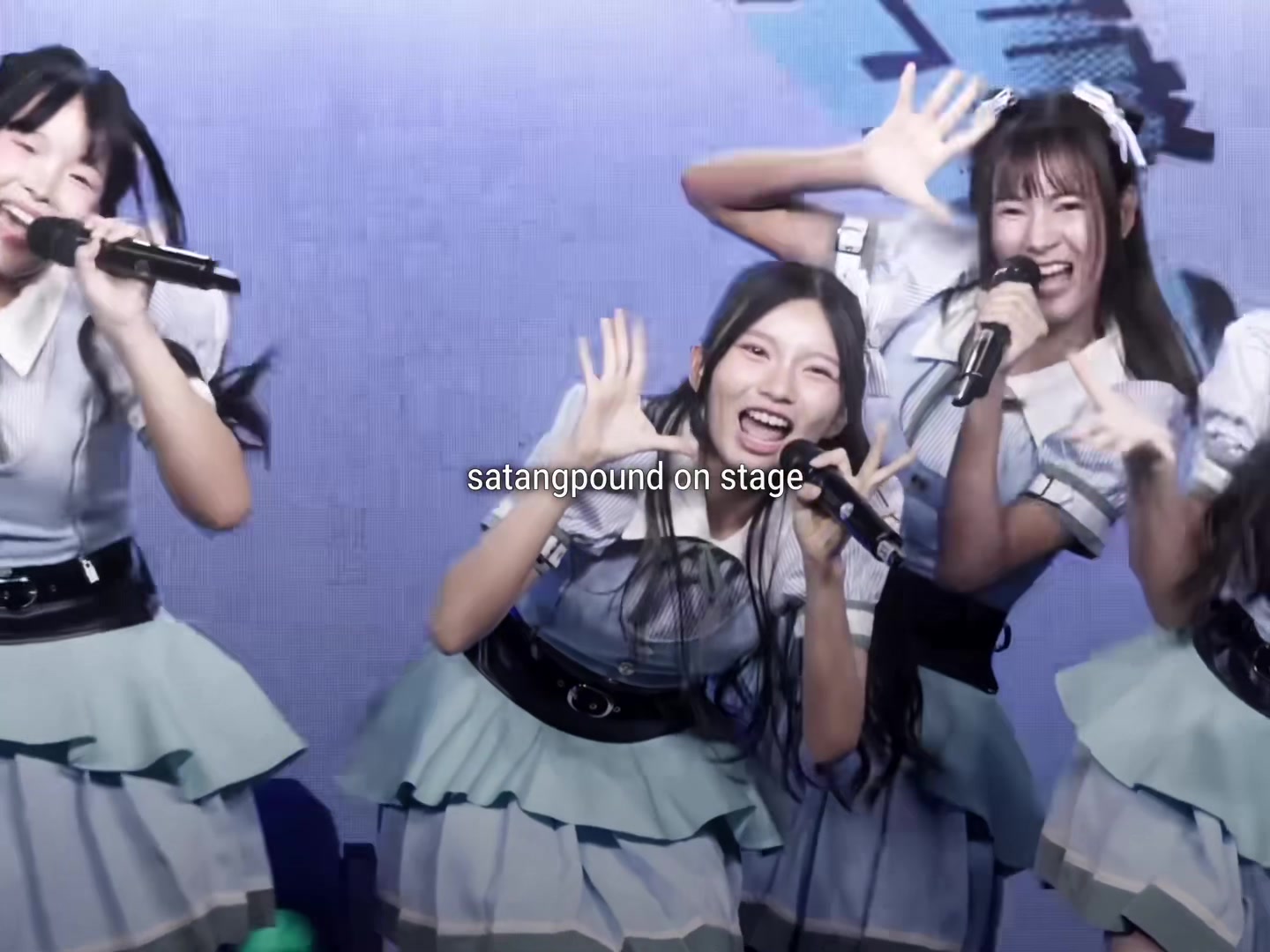 @akari