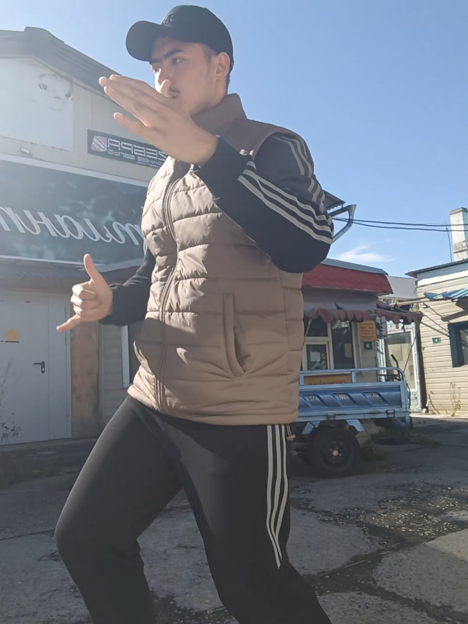 @Arlekino