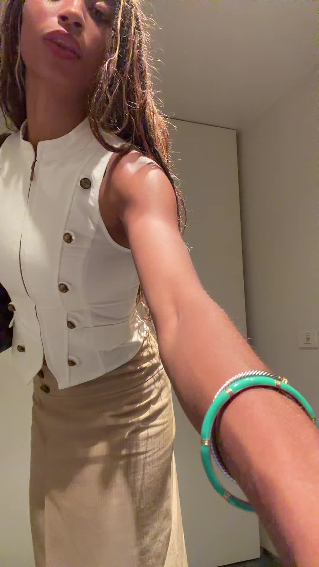@ameliemelo