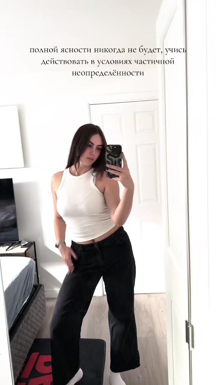 @_elenau_