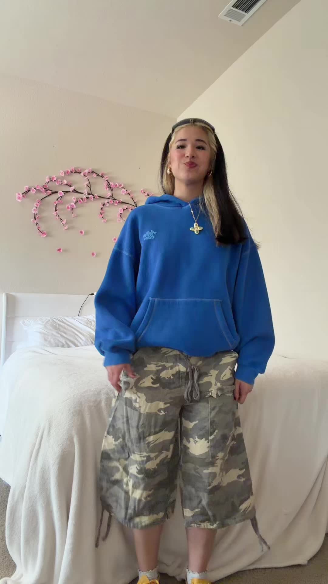 @Mai