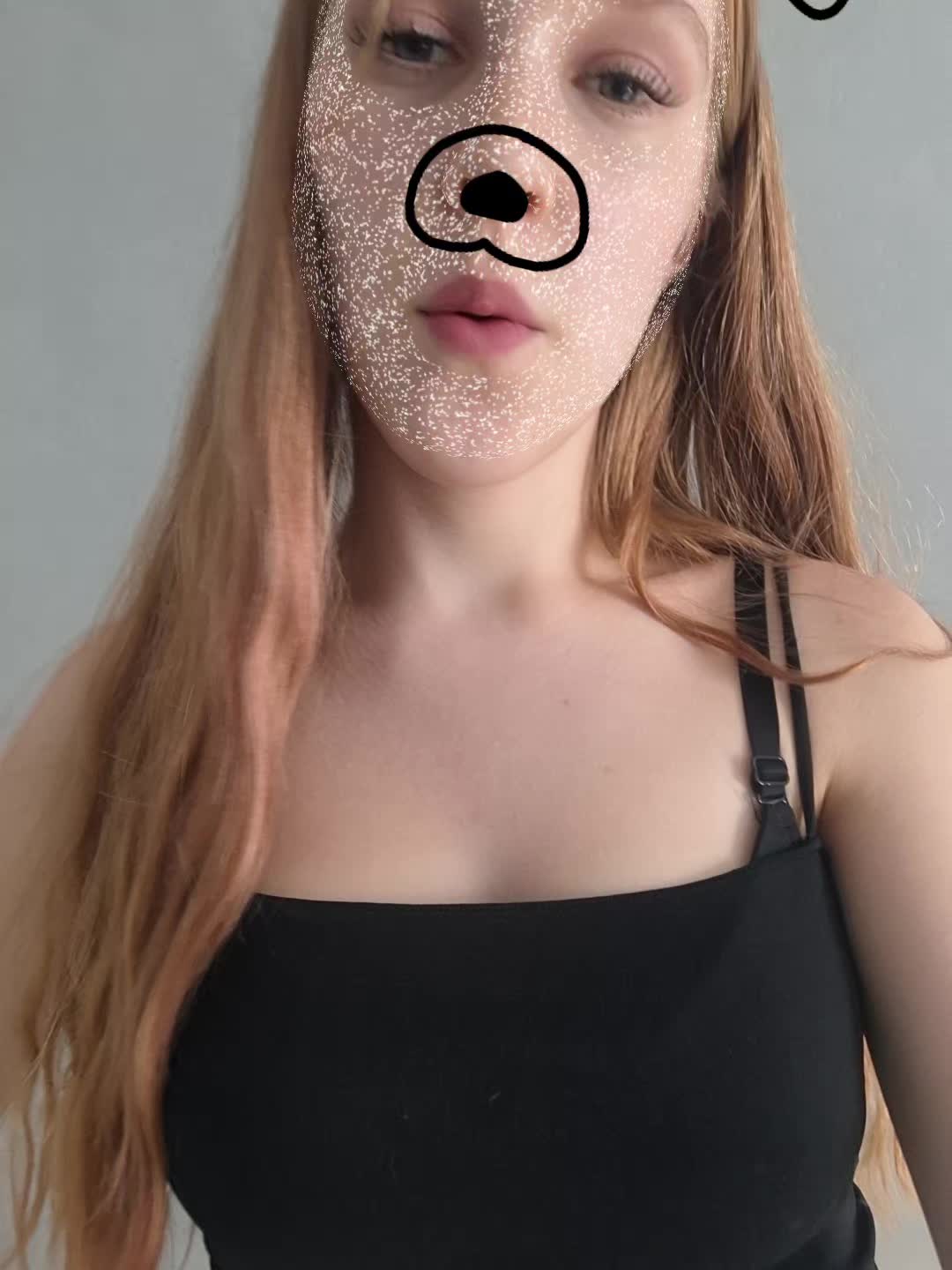 @🐰