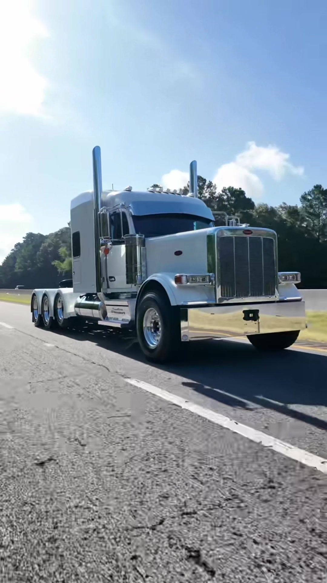 @truckshowjoe