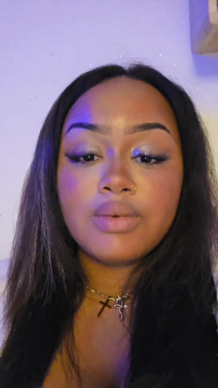 @Ayoko