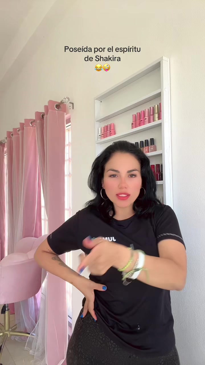 @Crishia Mejía