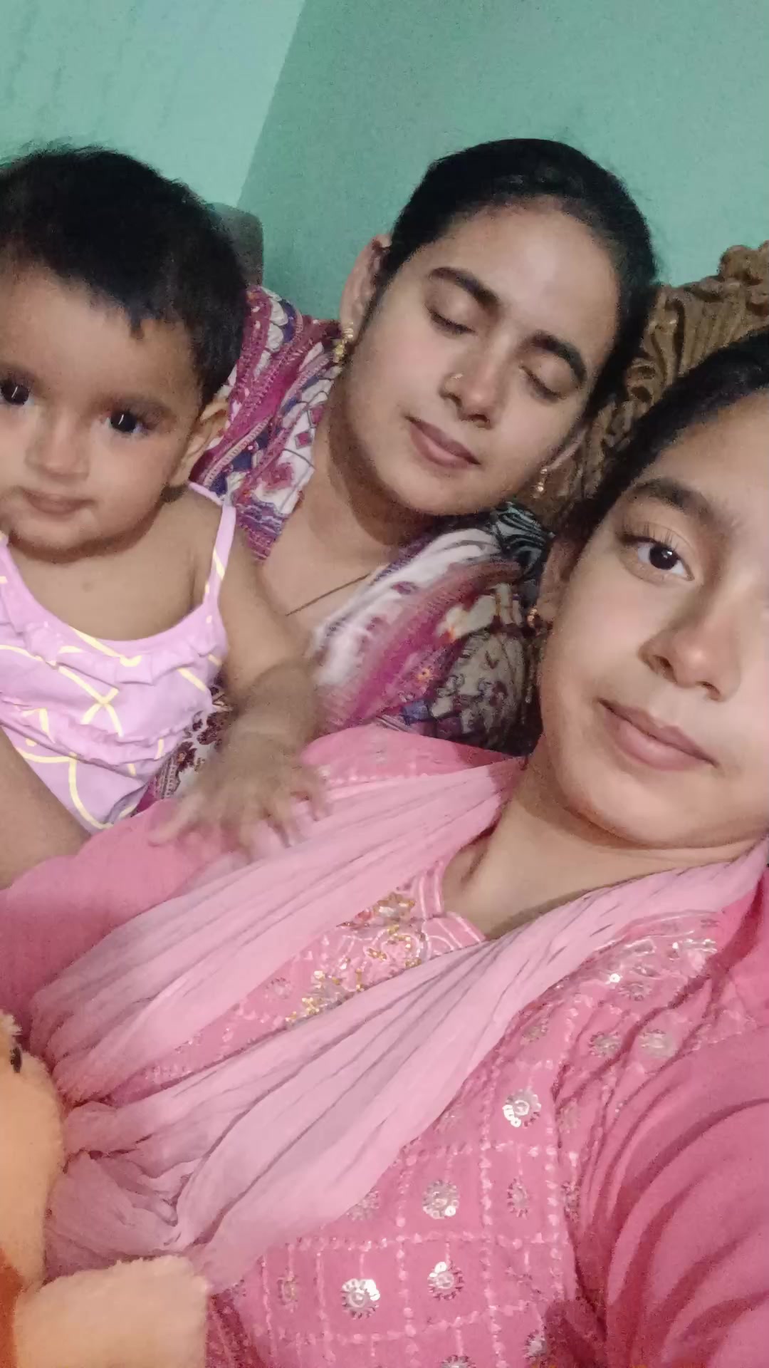 @Ayeshađ¸