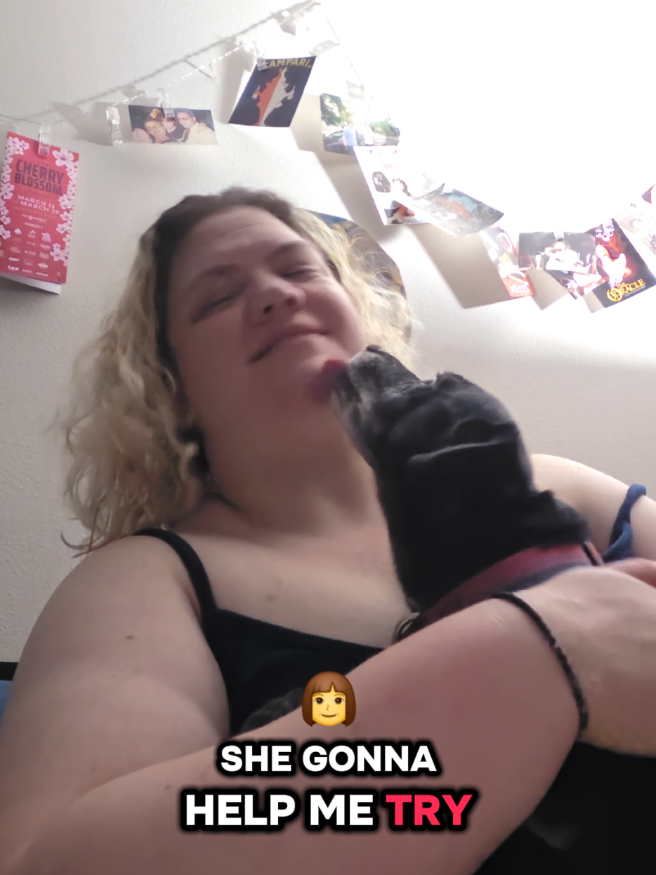 @Polyweird