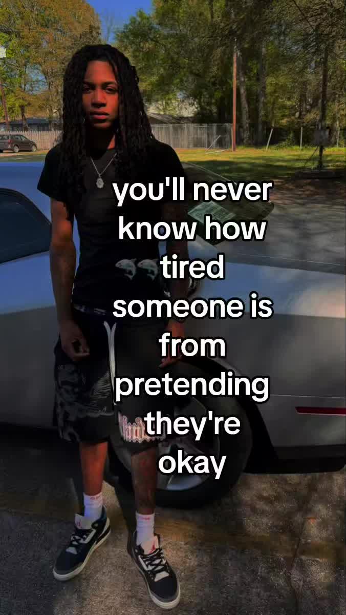 @￴