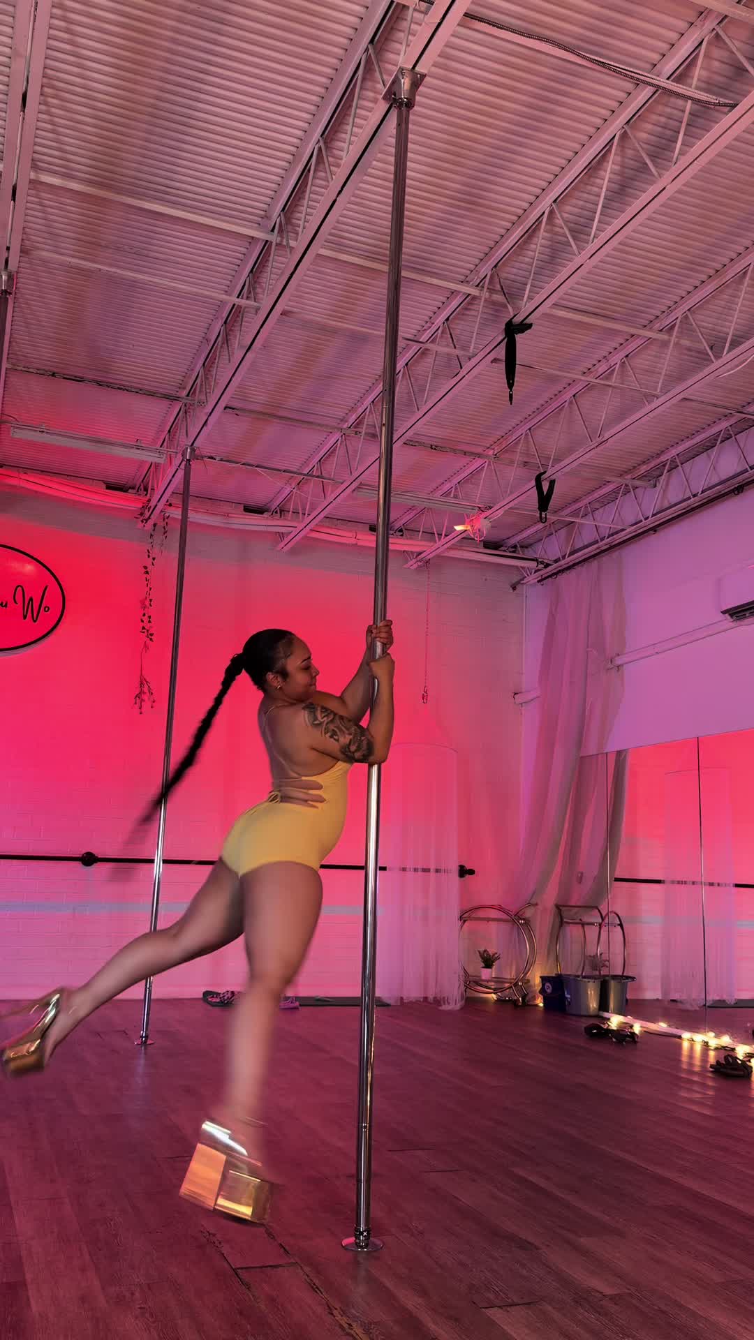 @Deyanajewel_