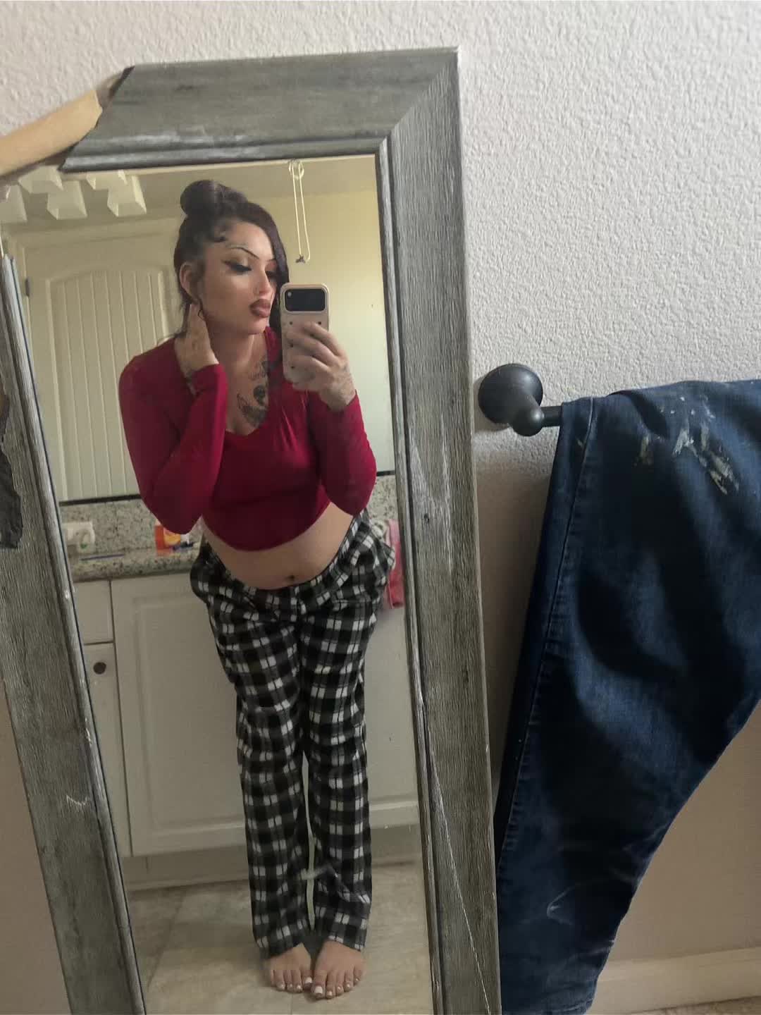 @deztini8314