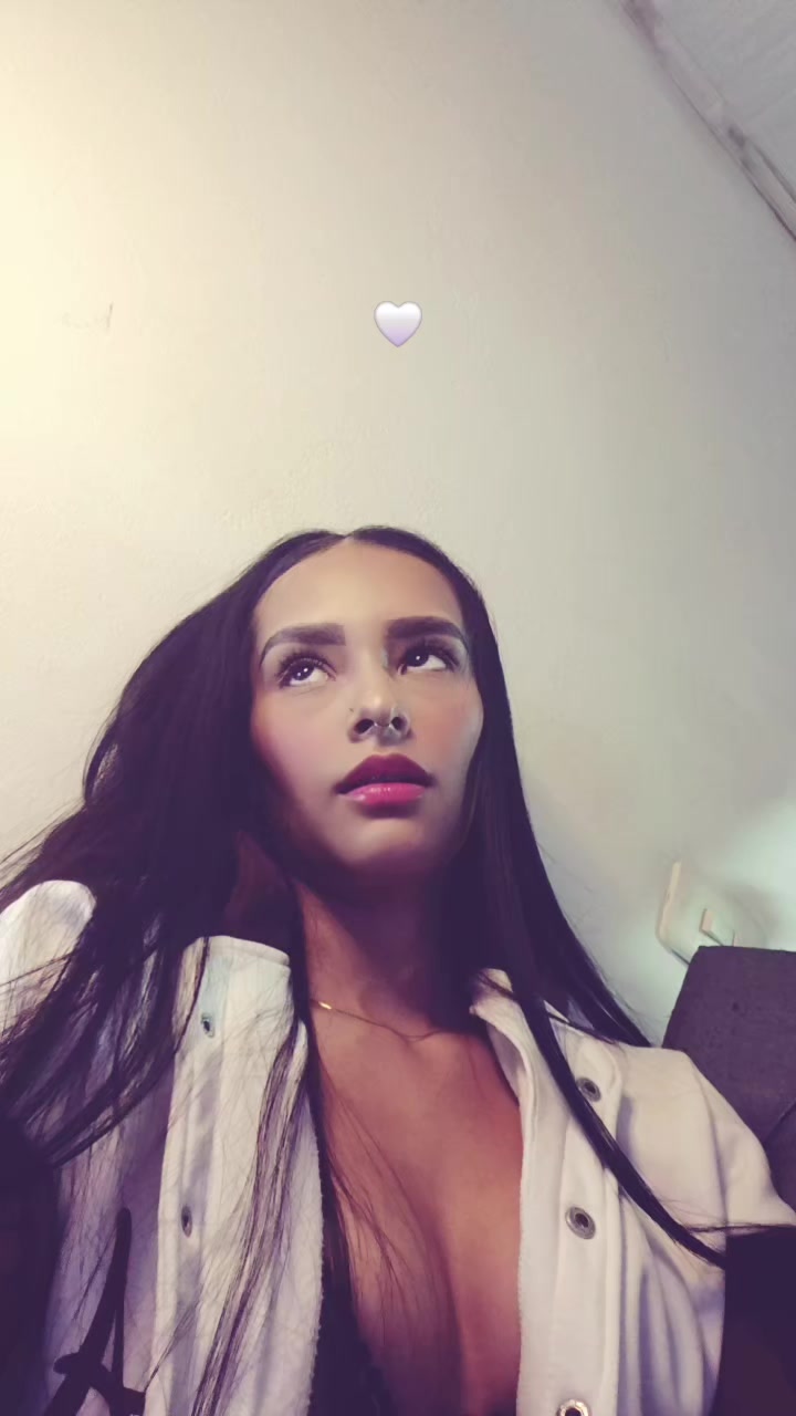 @_lore086