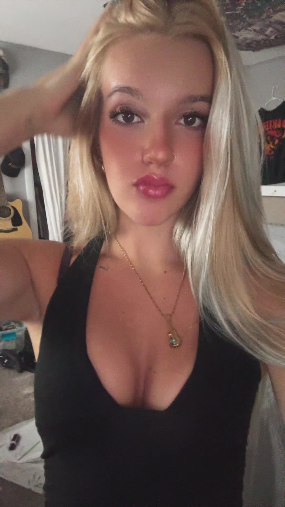 @heyitscoco420