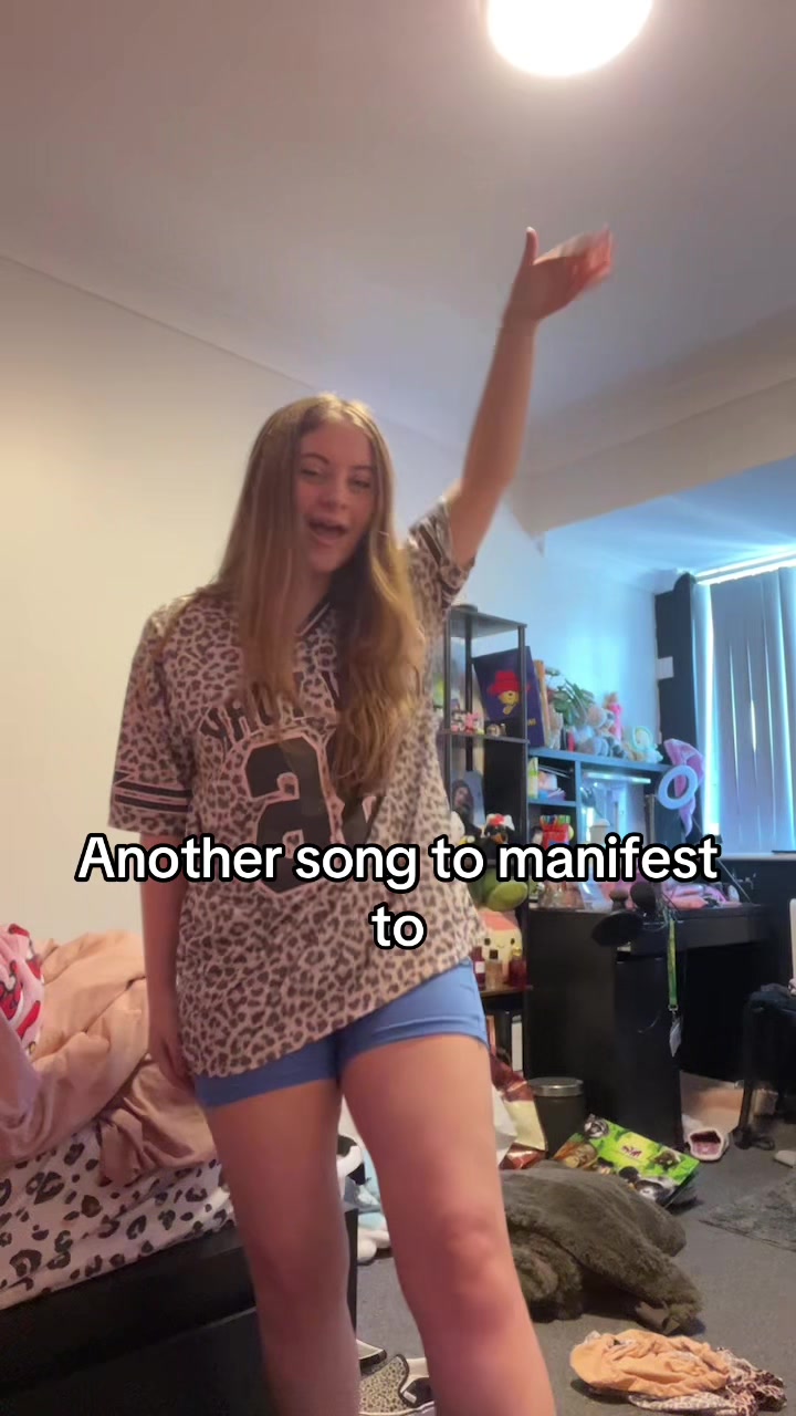@Tilly Robinson