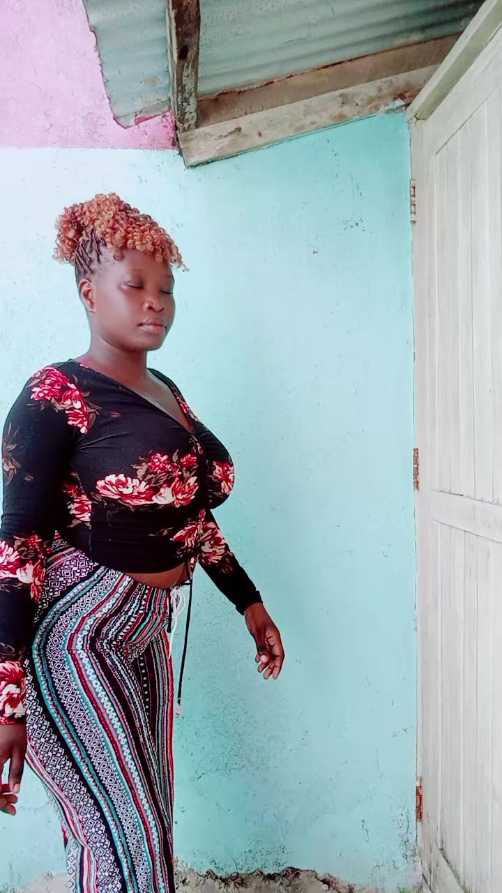 @ADHIAMBO 🇰🇪