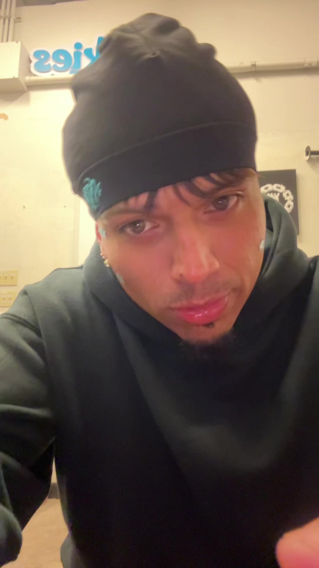 @morefonz2x