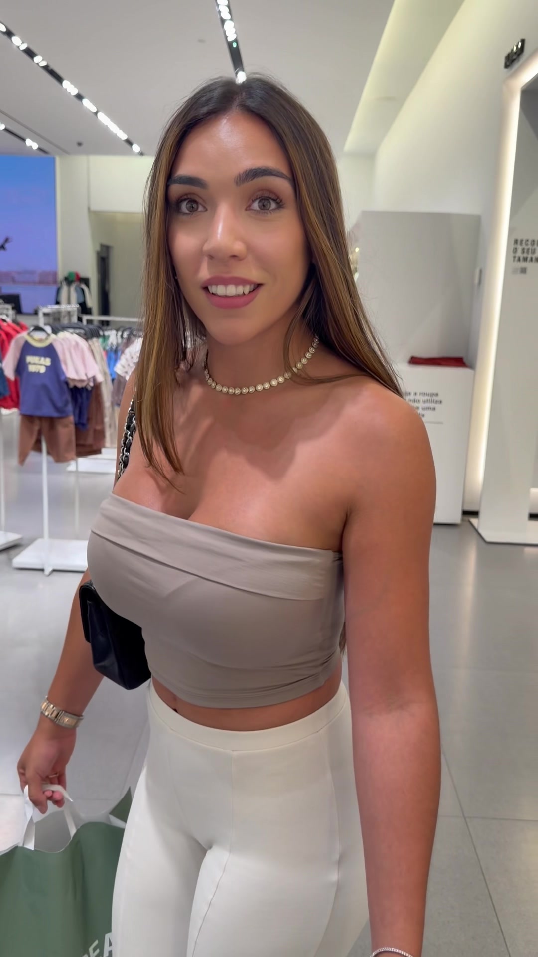 @carlaaaish