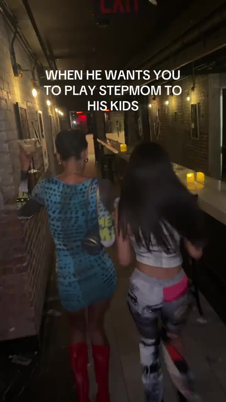 @Alexys B