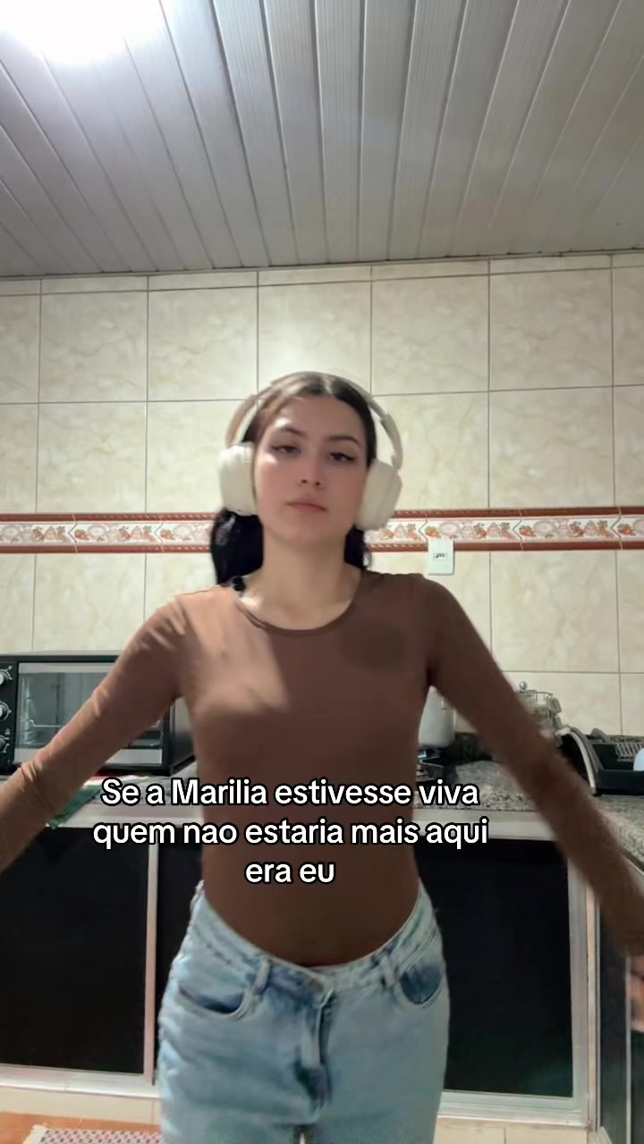 @_carmoo0_