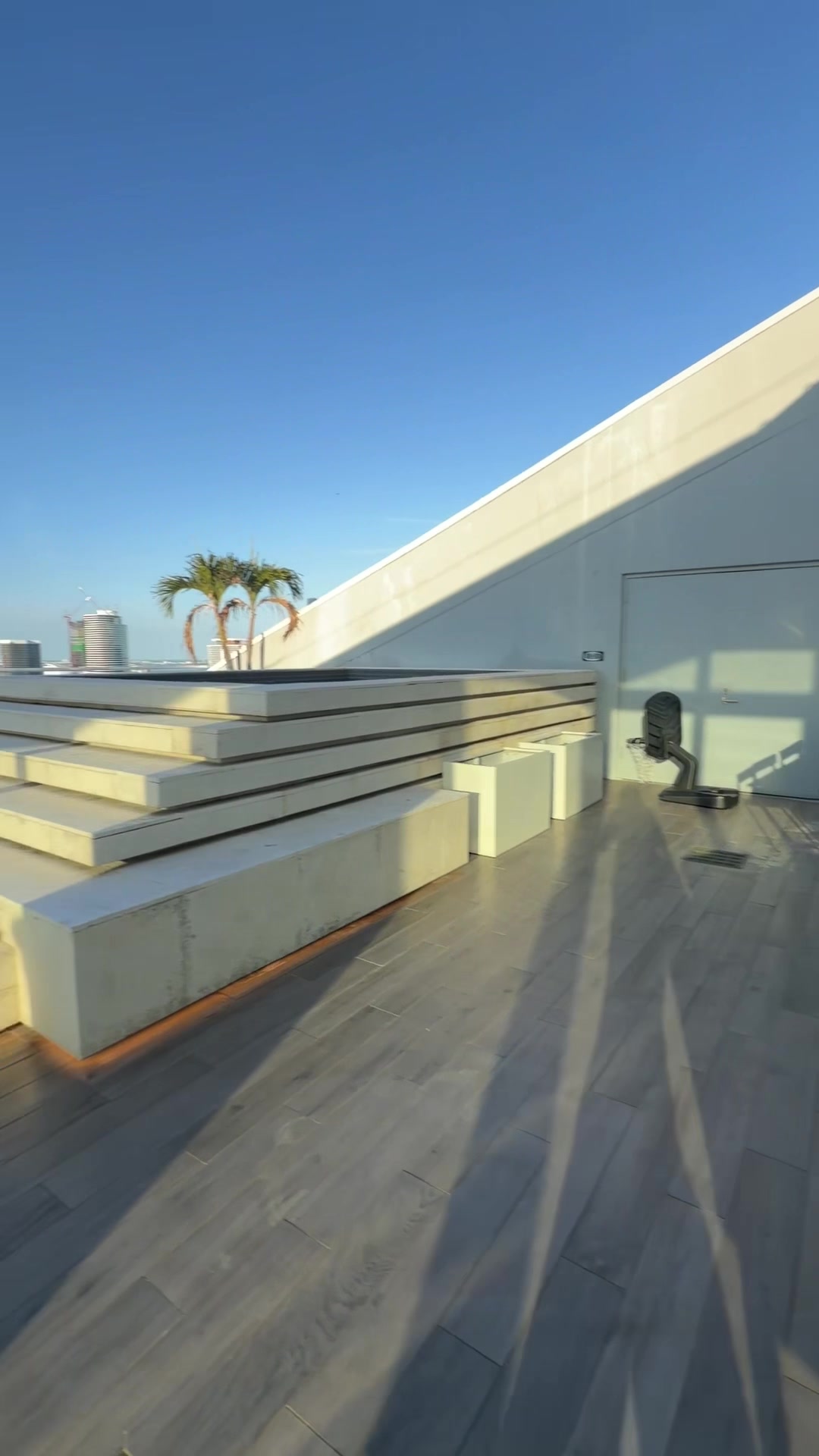 @Miami Apartment Locators