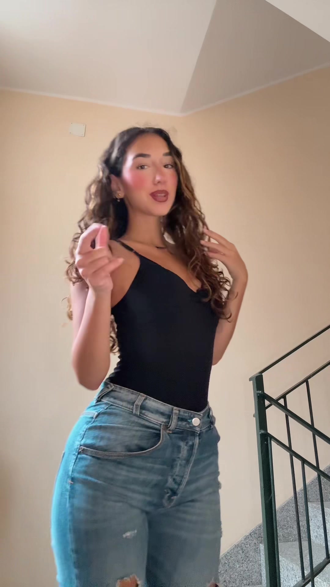 @elle_v_1